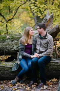 fall engagement session at devil's lake state park