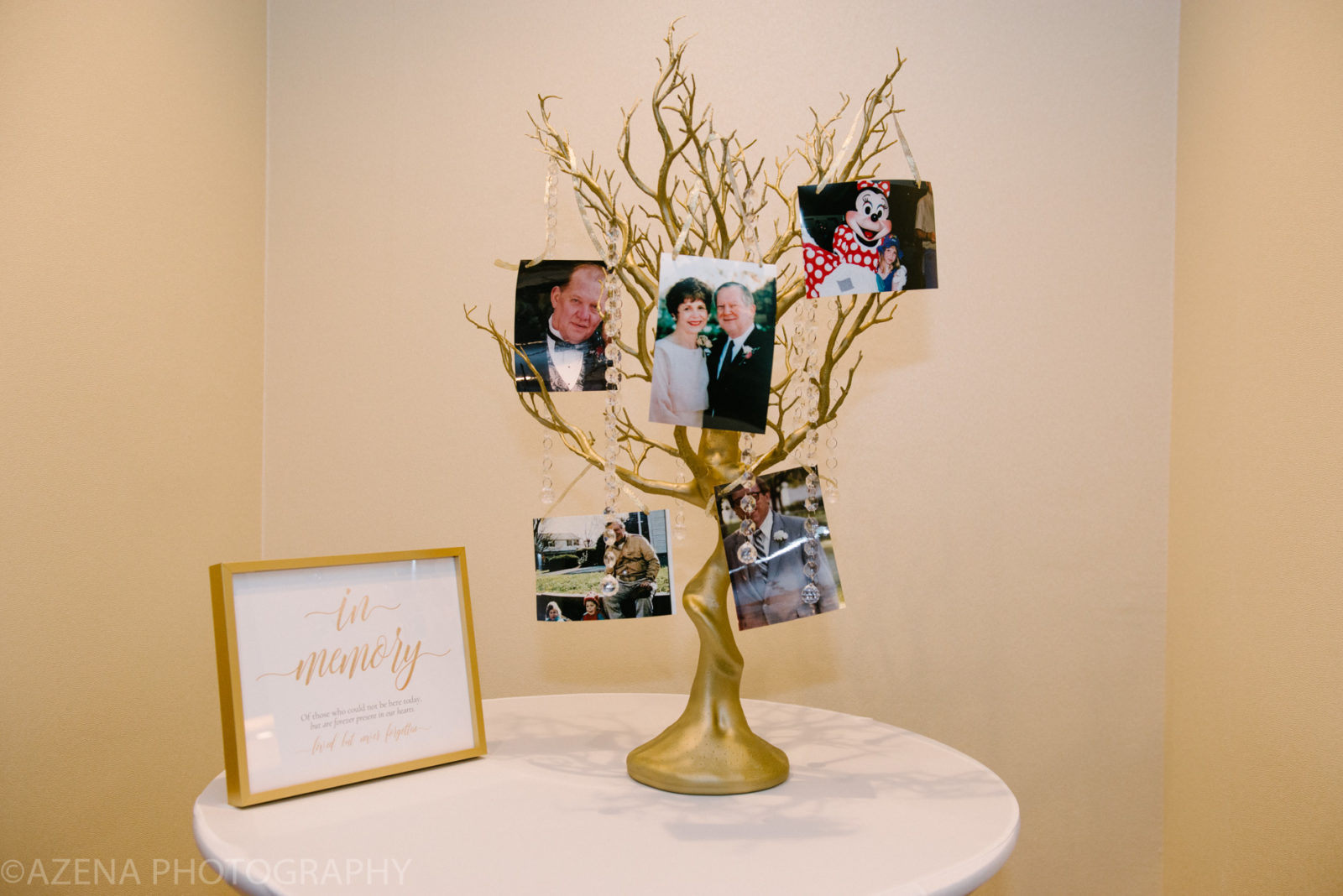family tree memories of lost ones at wedding