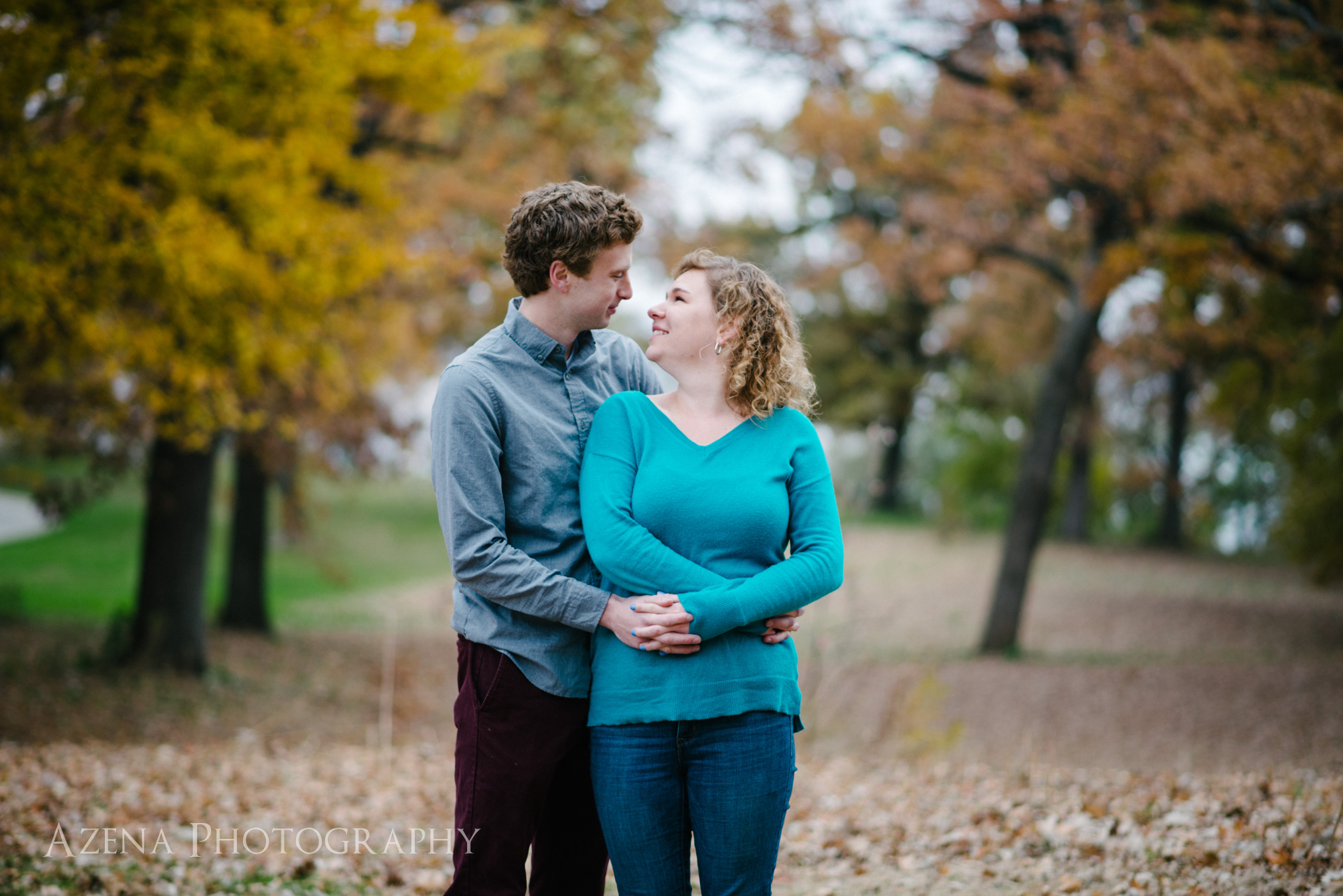 fall engagement session at olin park in madison wi